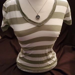 NEW➡️Womens Abercrombie and Fitch Shirt